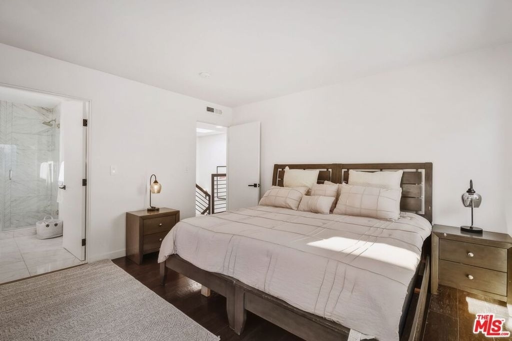 3601 Dixie Canyon Place - Photo 16