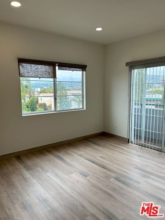 7916 Blackburn Avenue - Photo 17