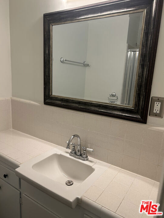 1128 S Oakhurst Drive - Photo 9