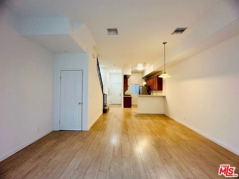 14735 Friar Street - Photo 17