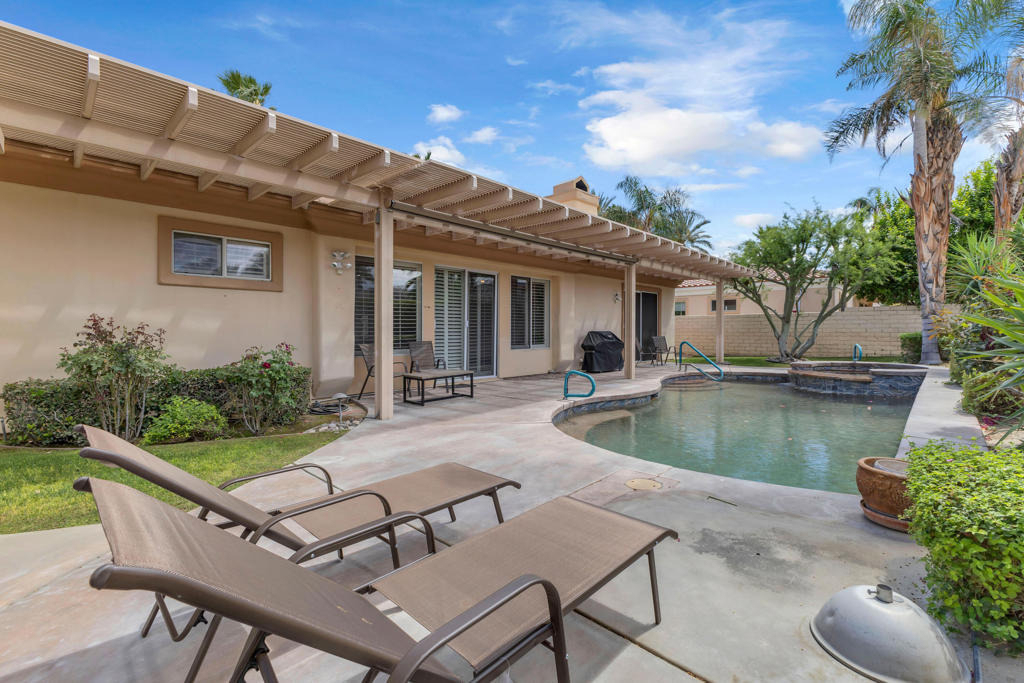 44397 Mesquite Drive - Photo 3