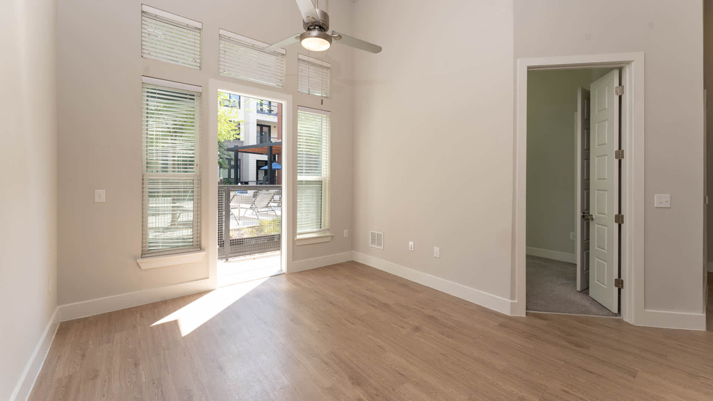 8455 Grace St - Photo 6