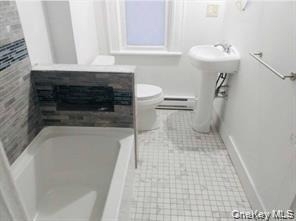 37 Roosevelt Avenue - Photo 8
