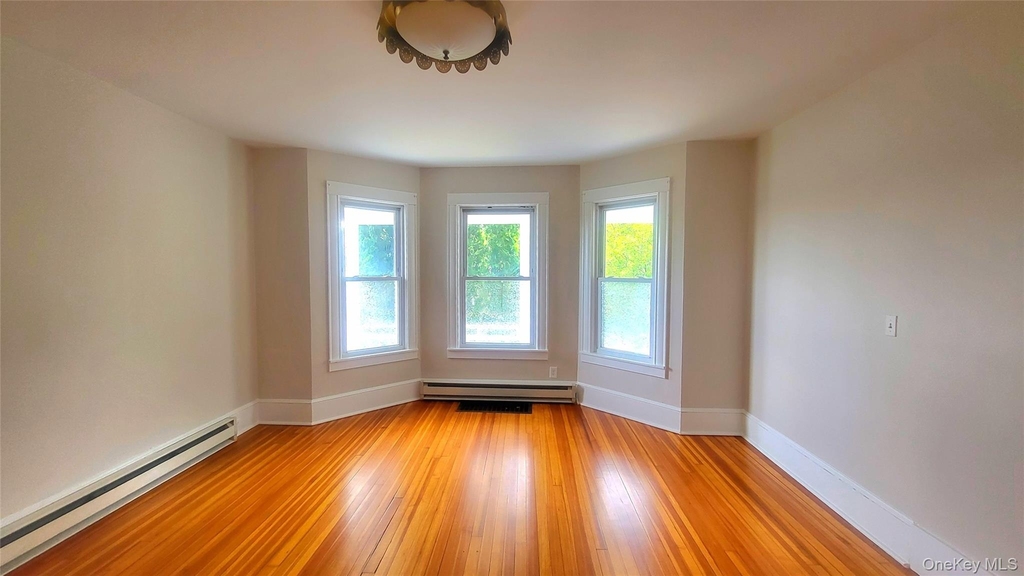37 Roosevelt Avenue - Photo 25