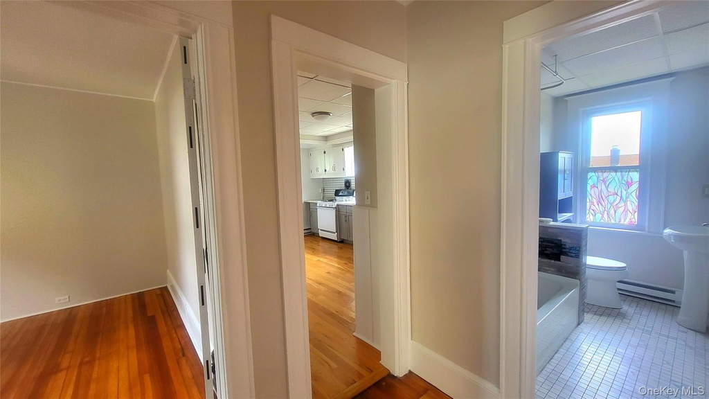37 Roosevelt Avenue - Photo 15