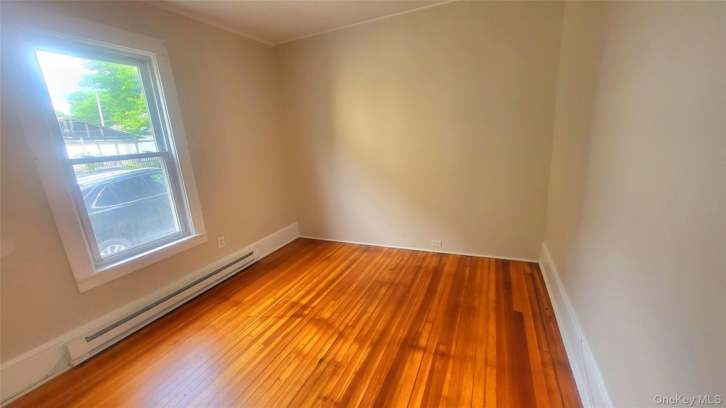 37 Roosevelt Avenue - Photo 23