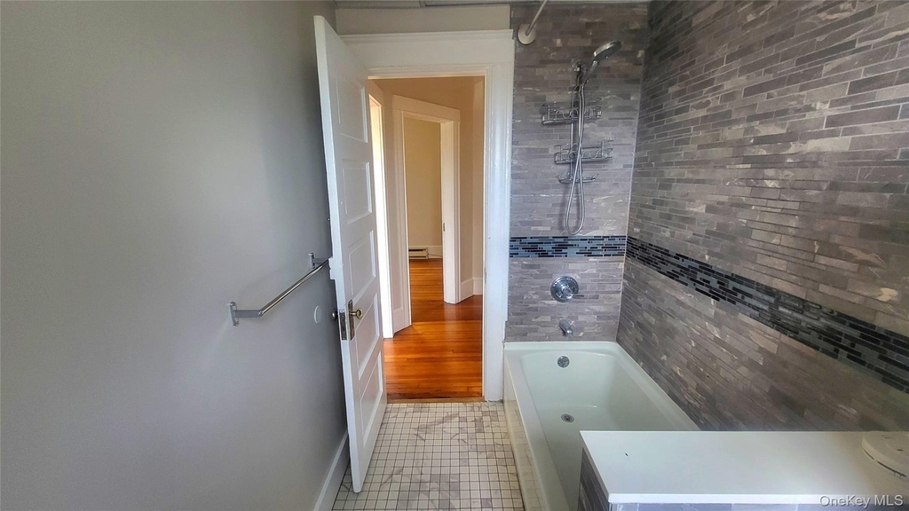 37 Roosevelt Avenue - Photo 21