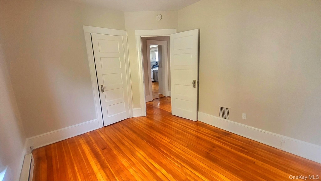 37 Roosevelt Avenue - Photo 17