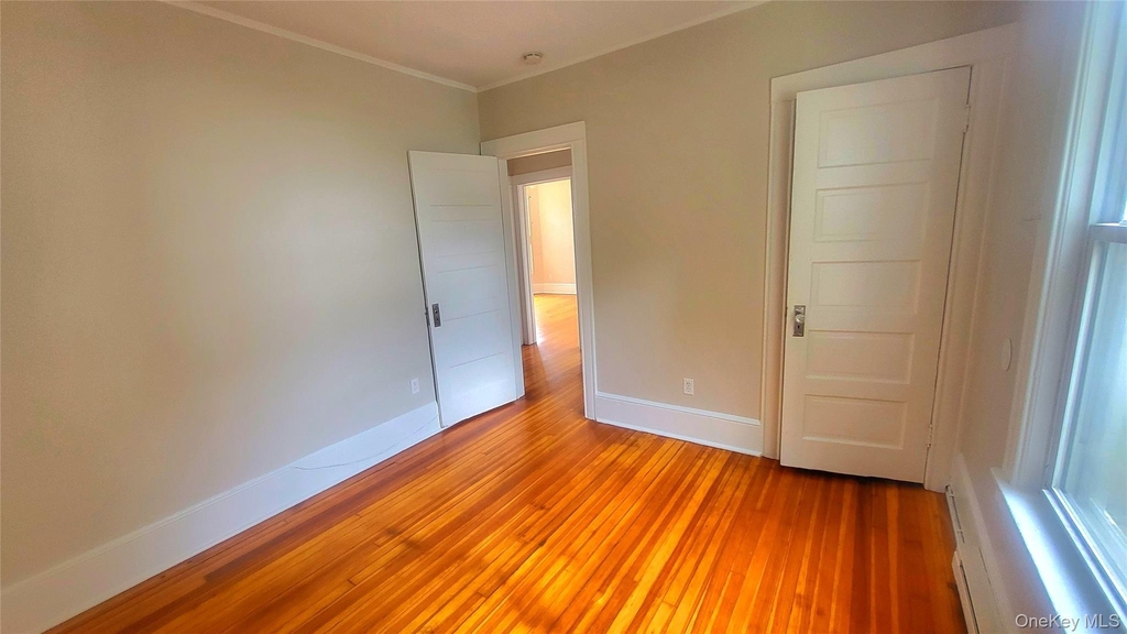 37 Roosevelt Avenue - Photo 22