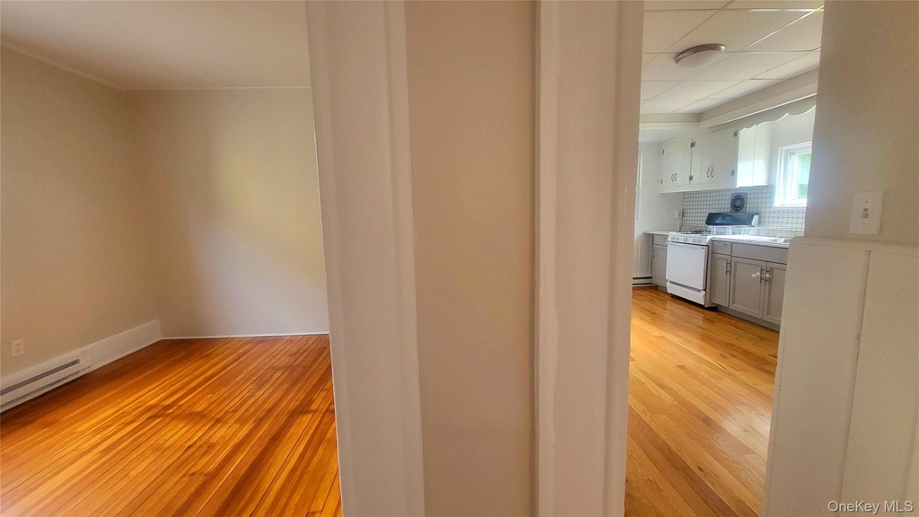 37 Roosevelt Avenue - Photo 10