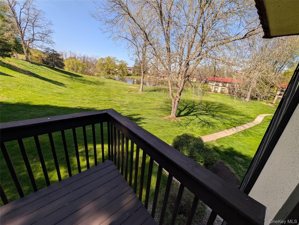 9 Loudon Drive - Photo 16