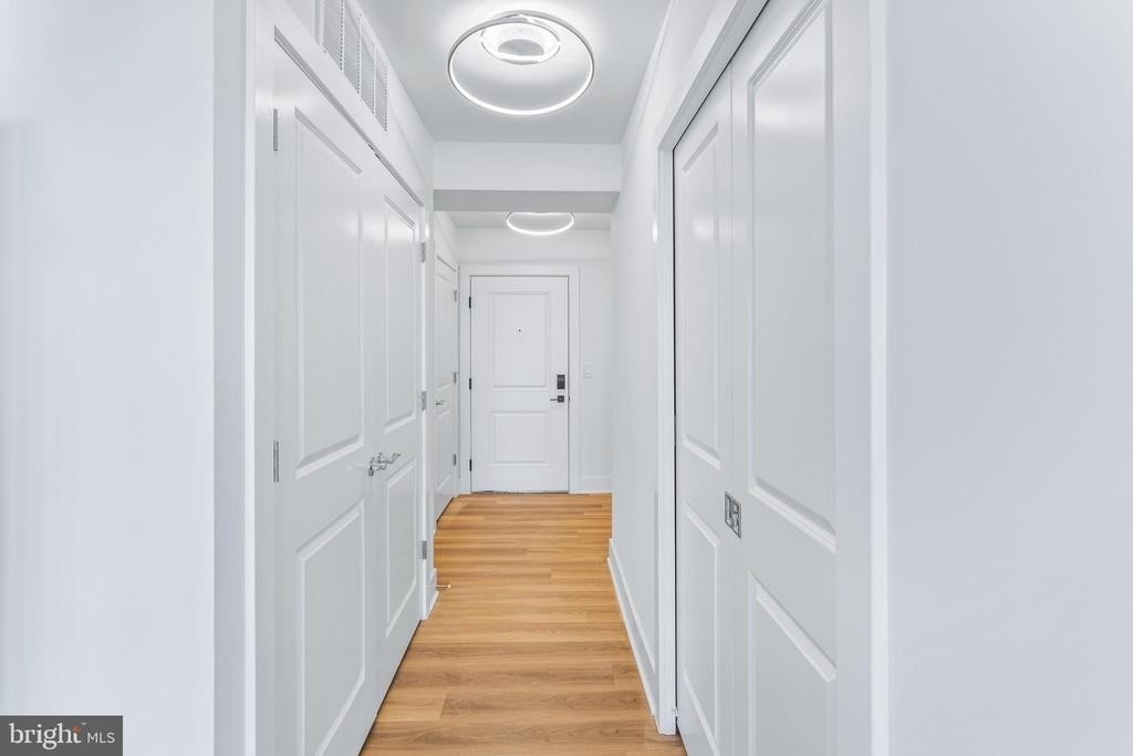 701 N Henry Street - Photo 10