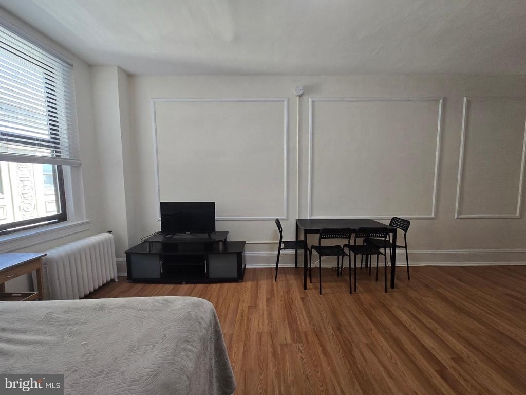 1324 Locust Street - Photo 8