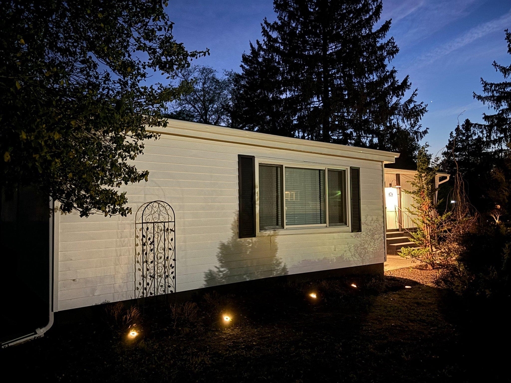 601 Sherwood Place - Photo 3
