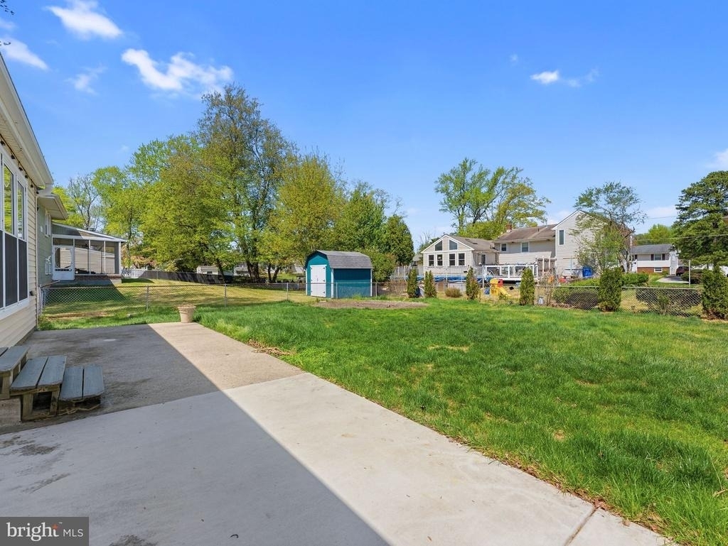 411 Chapel Ave E - Photo 25