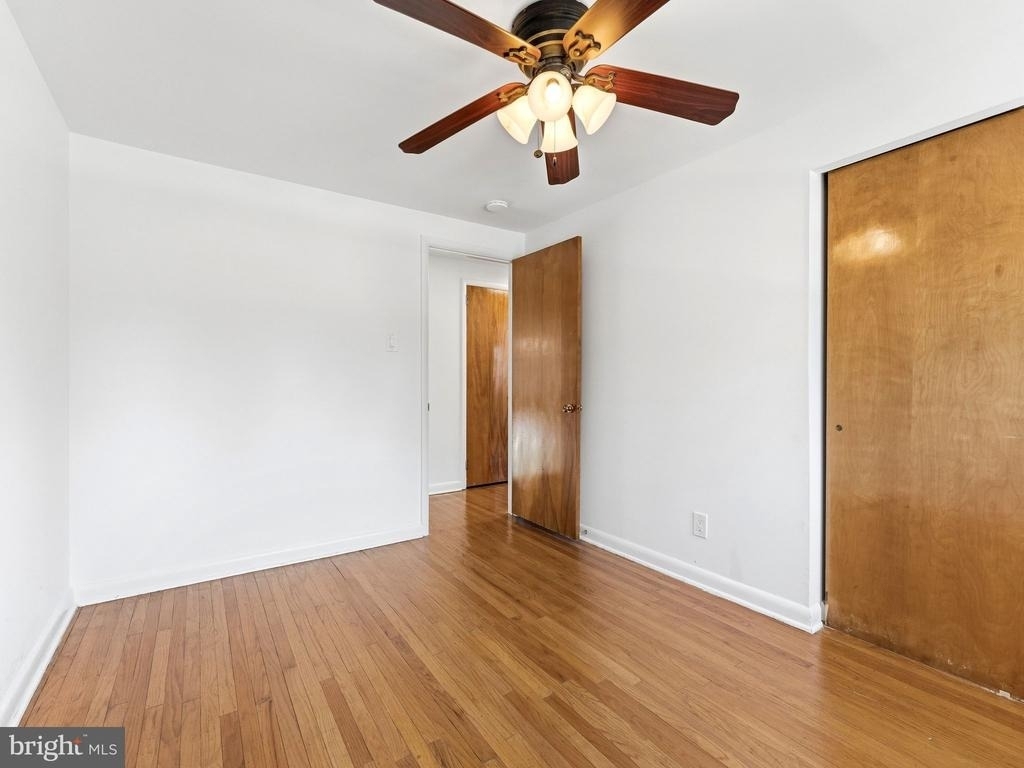 411 Chapel Ave E - Photo 17