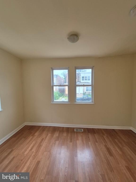 1245 Empire Avenue - Photo 4