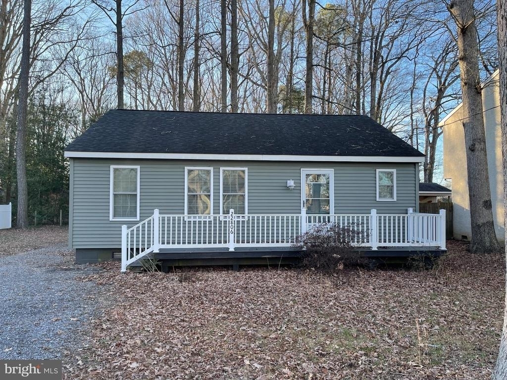 22806 Sycamore Drive - Photo 1