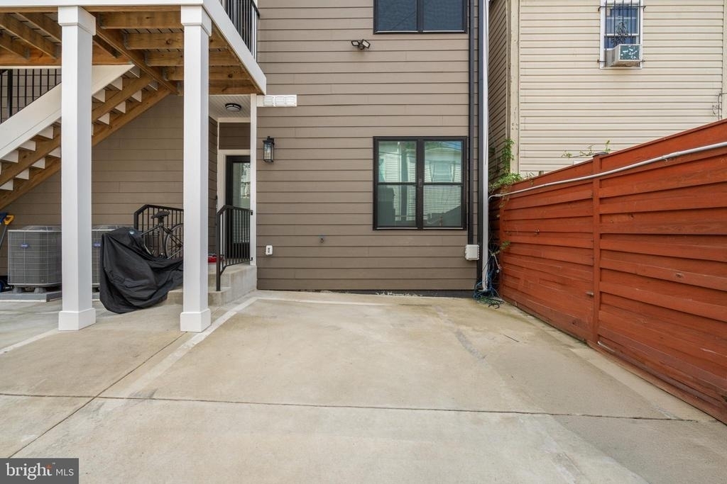 1130 Penn Street Ne - Photo 20