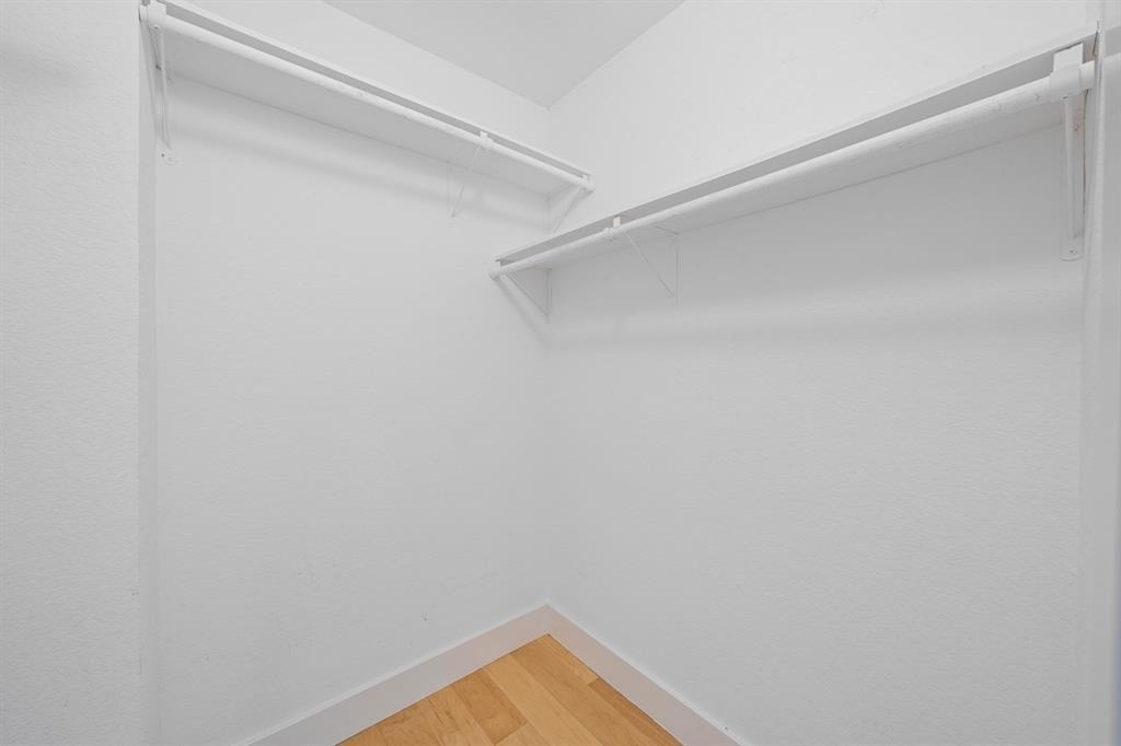 1313 E 52nd St - Photo 11