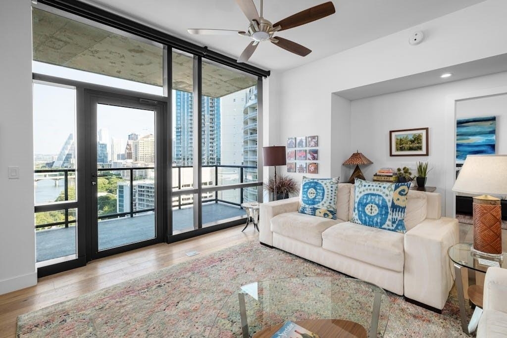 70 Rainey St - Photo 1