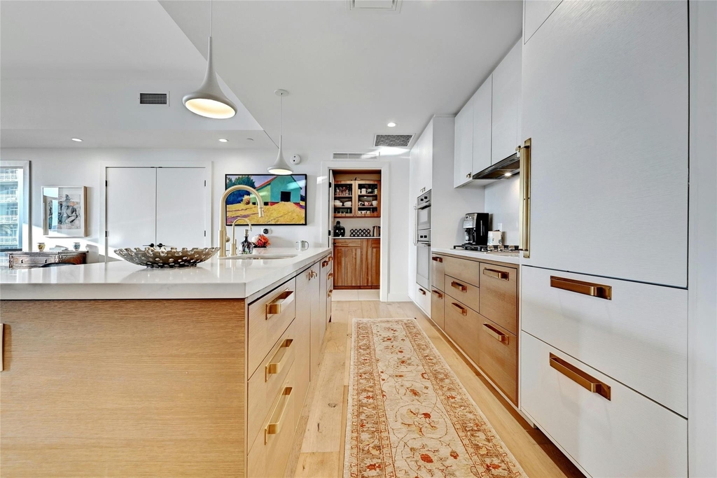 70 Rainey St - Photo 8