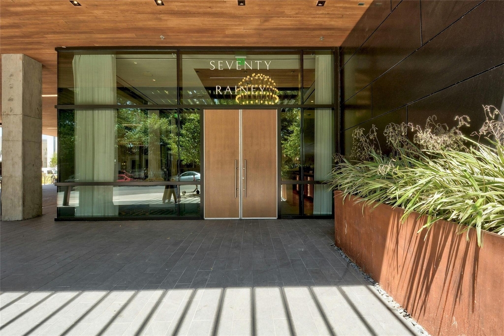 70 Rainey St - Photo 19