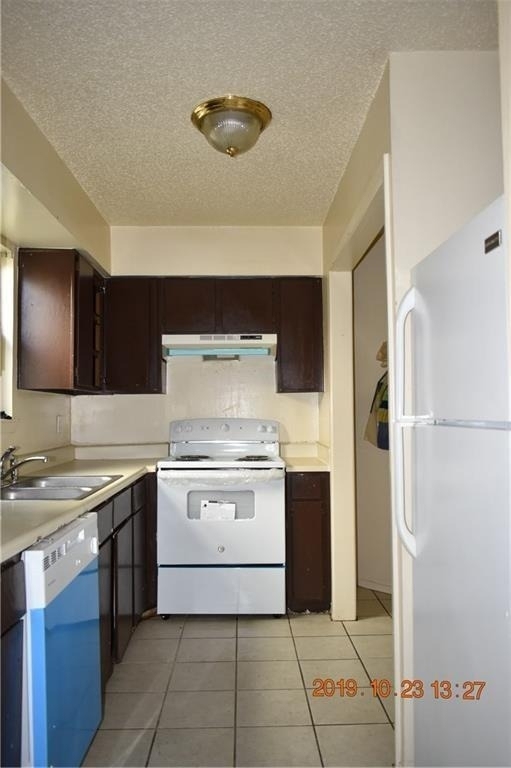 1908 West Loop - Photo 4