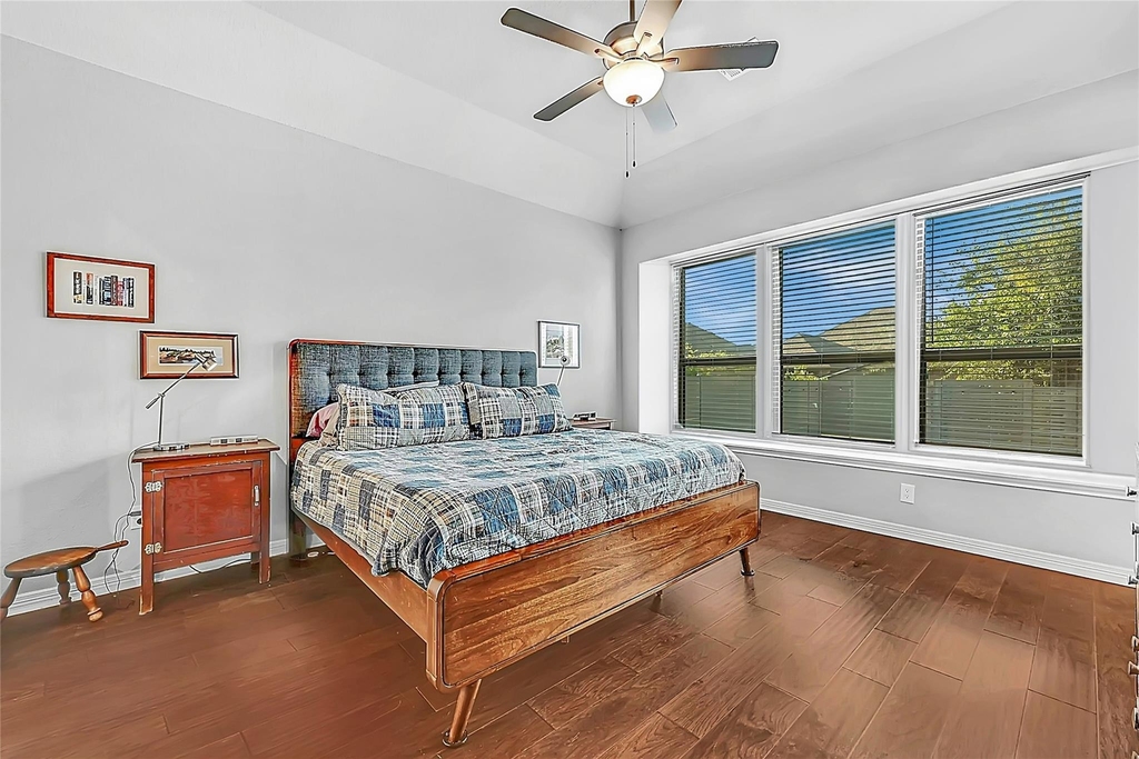 204 Belford St - Photo 8