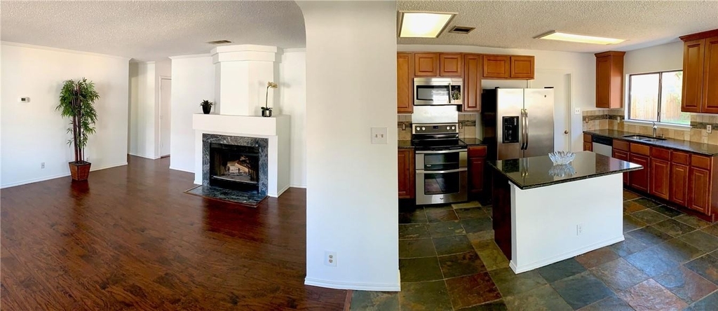 2907 Donnell Dr - Photo 3