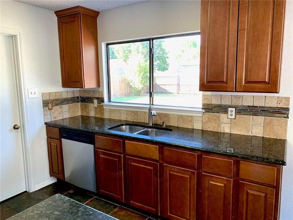 2907 Donnell Dr - Photo 6