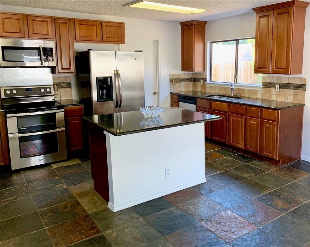 2907 Donnell Dr - Photo 5