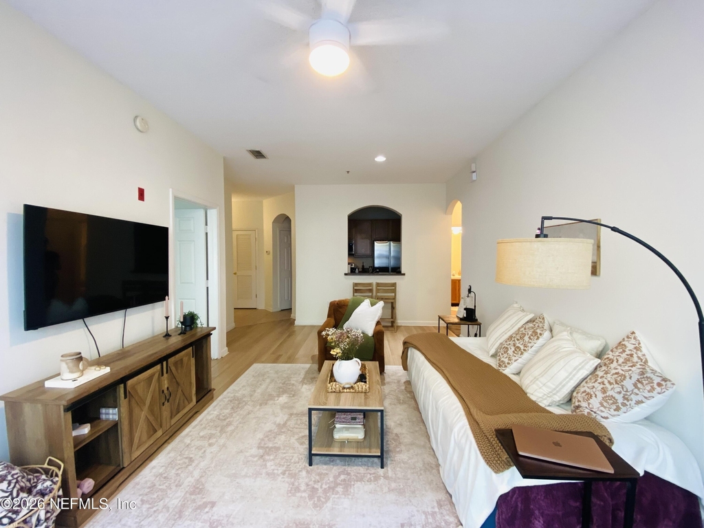 10550 Baymeadows Road - Photo 3
