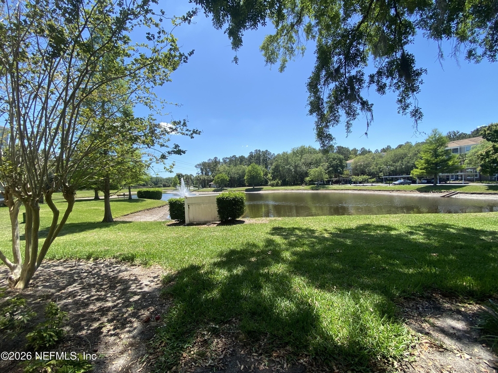 10550 Baymeadows Road - Photo 17