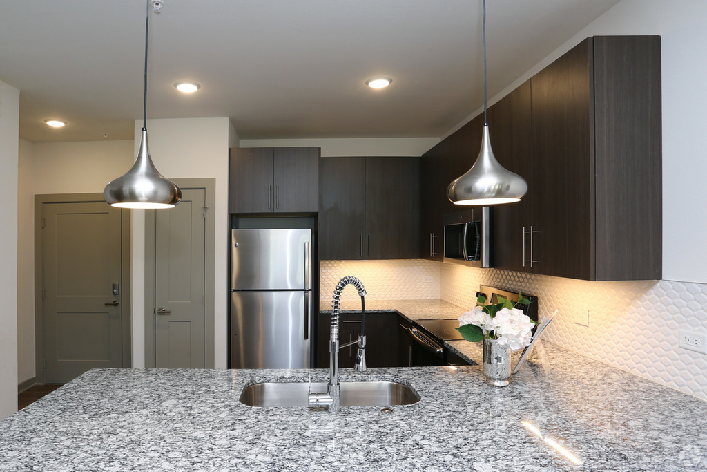 680 E Algonquin Road - Photo 3