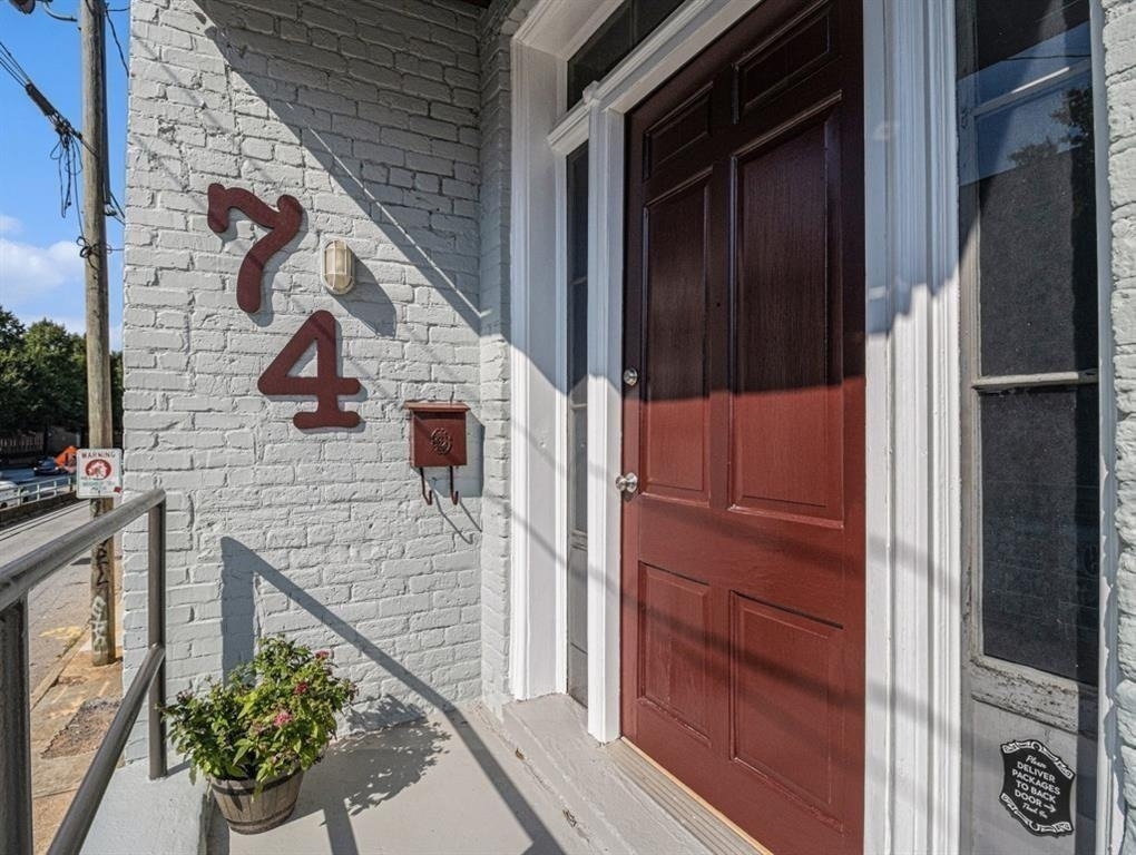 74 Boulevard Se - Photo 1