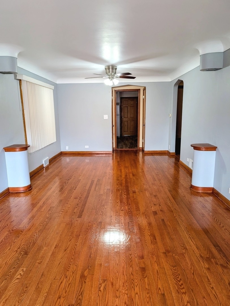 1628 Euclid Ave - Photo 2