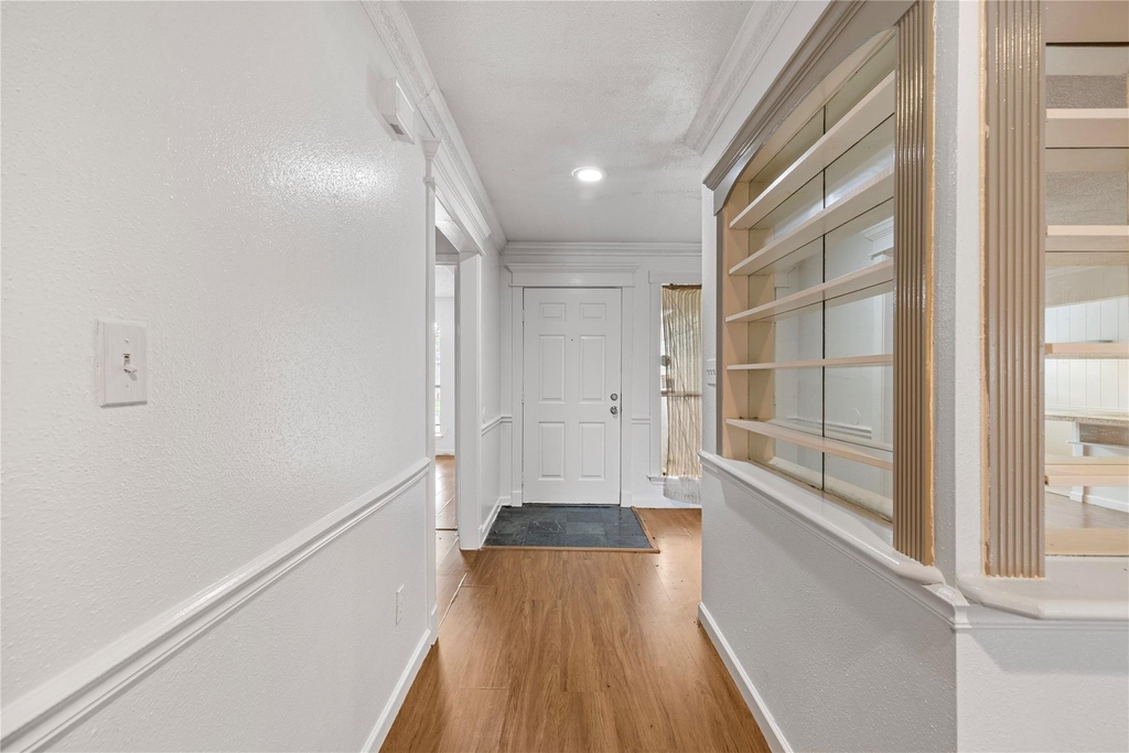 6327 Lynkat Lane - Photo 4