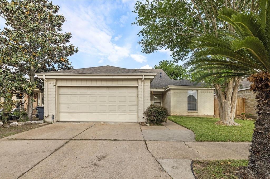 6327 Lynkat Lane - Photo 0