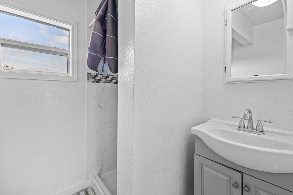 6327 Lynkat Lane - Photo 25