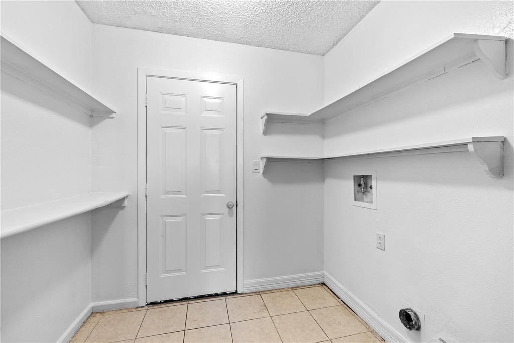 6327 Lynkat Lane - Photo 20