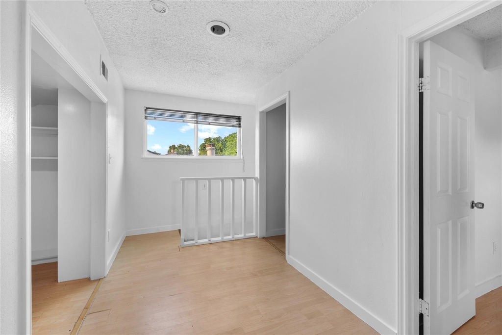 6327 Lynkat Lane - Photo 22