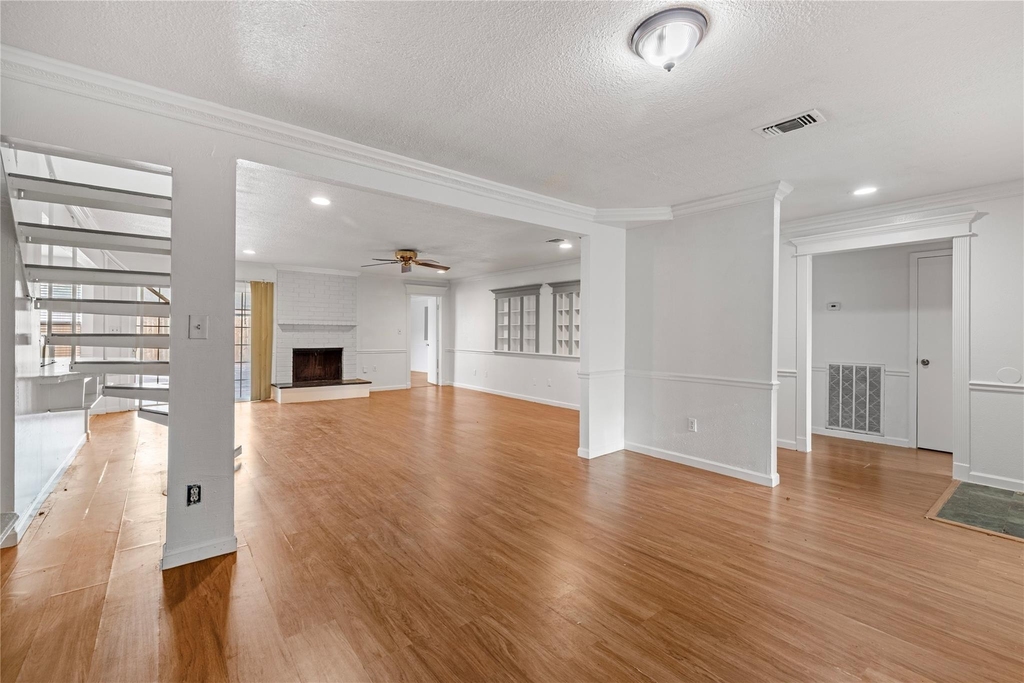 6327 Lynkat Lane - Photo 5
