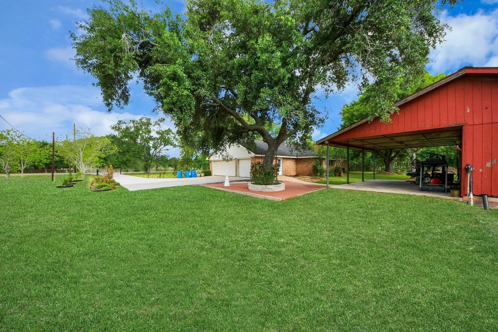 8407 Kirchner Road - Photo 29