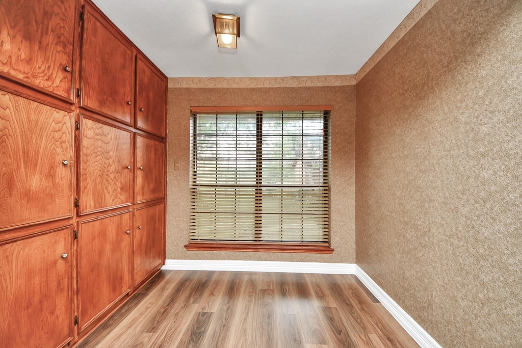 8407 Kirchner Road - Photo 14