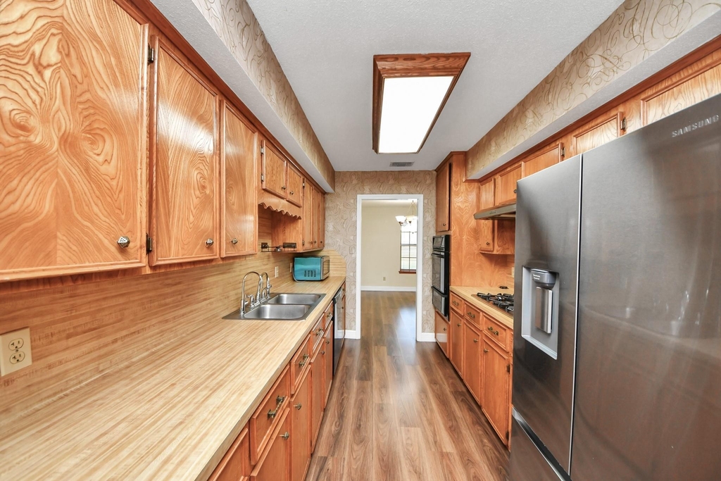 8407 Kirchner Road - Photo 12