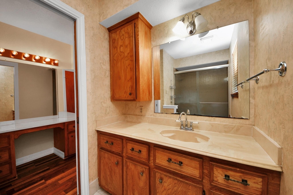 8407 Kirchner Road - Photo 23