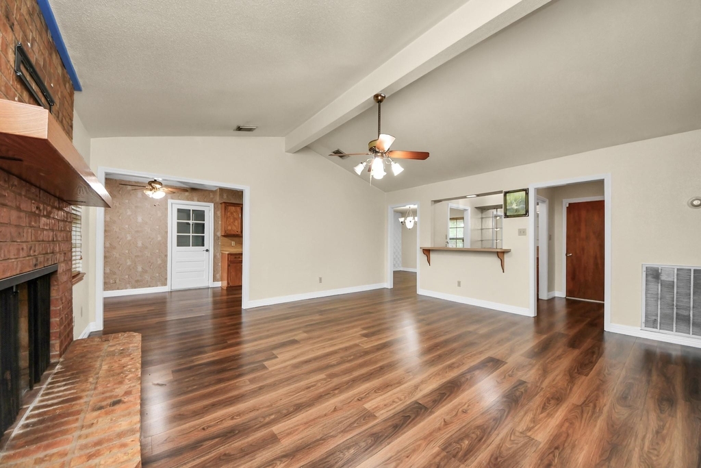 8407 Kirchner Road - Photo 6