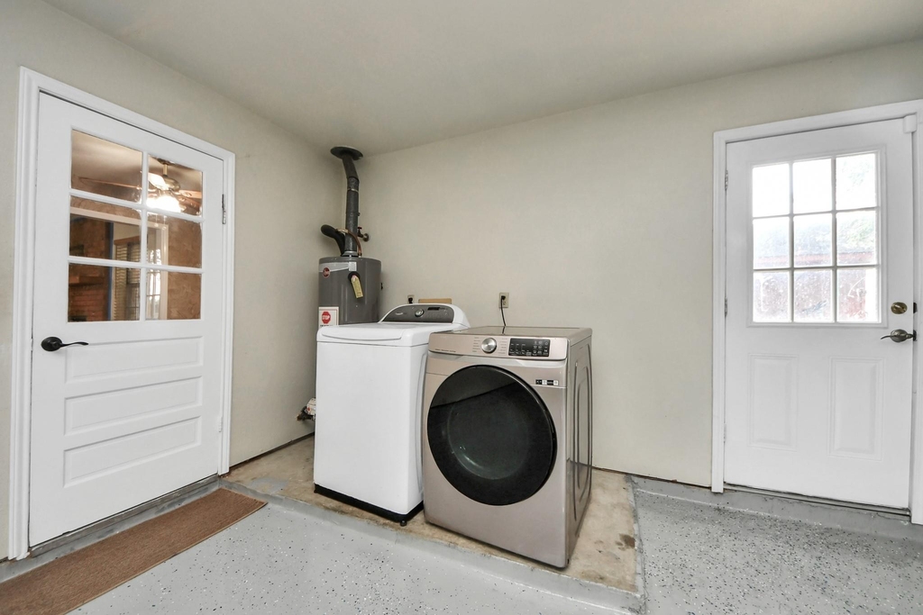 8407 Kirchner Road - Photo 27