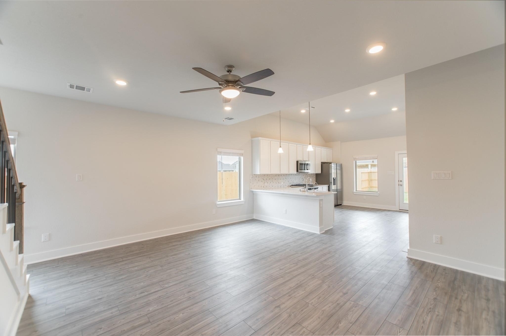 10539 Preserve Way - Photo 6
